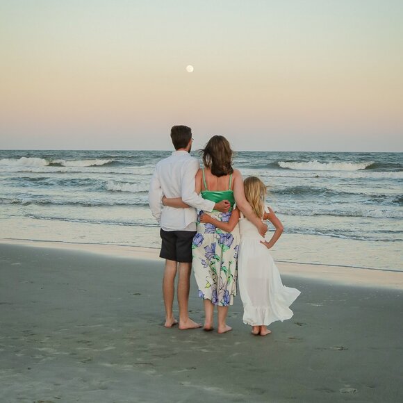 Hello! I am Cathy and I am happy to meet you! - Picture 3 of 3